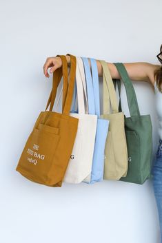 Bag Photo Shoot Ideas, Tote Bag Photography Ideas, Tote Bag Photoshoot, Creative Tote Bag, Totes Ideas, Stylish School Bags, My Style Bags, Bag Quotes, Painted Tote