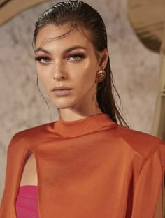 Wet Look Hair, Fashion Week Hair, Vittoria Ceretti, Editorial Hair, Model Inspo, Model Face, Editorial Makeup, Wet Look