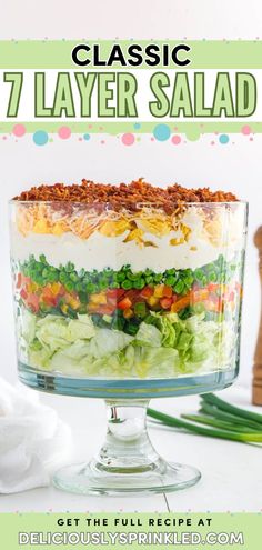 Nothing beats the Classic 7 Layer Salad! Packed with textures and flavors, it's an easy Thanksgiving side dish everyone will love. Put this layered salad recipe on your Thanksgiving dinner party menu! Christmas Side, Thanksgiving Dinner Party, Thanksgiving Side Dish