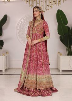 Mehndi Bride Dress, Bridal Outfits