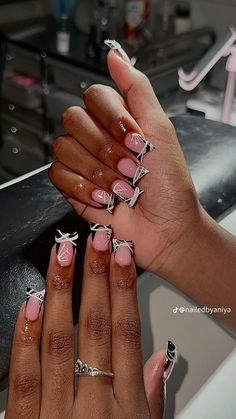 Box Nails Ideas, Shortie Nails Black Women, Short Acrylic Nails Freestyle, Tortoise Shell Nail Designs, Xxs Nails, Short Birthday Nails Acrylic, Short Nail Designs Black Women, Teacher Nails Designs, Corset Nails