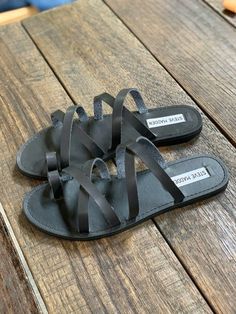 Steve Madden Women's Cancun Flat Sandal Black Black 7, Cancun, Flat Sandals, Mens Flip Flop, Black Sandals, Steve Madden, Flip Flops, Sandals, Black