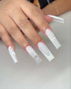 Pink Winter Nails, Nails With Bows, Nail Designs For Winter, Red And Gold Nails, Gold Nail Designs, Glamour Nails, White Nail Art, Pink Winter