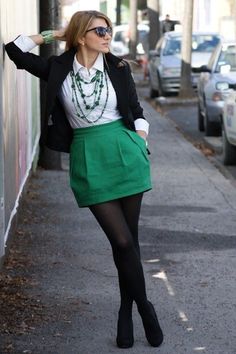 Trendy Professional Outfits, Professional Outfit, Outfit For Work, Mode Casual, Zara Skirts, Fashion Mistakes, Green Skirt, Looks Style, Looks Vintage