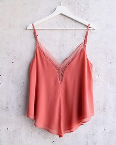 Lace Trimmed Lined Cami Tank Top in Ginger Lace Trim Cami, Tank Top Outfits, Early Spring Outfits, Current Fashion Trends, Cute Summer Outfits, Outfit Goals, Summer Look, Petite Outfits, Tank Top Cami