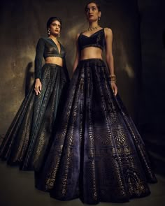 Black Reception Lehenga, Dark Blue Lehenga Designs, Navy Blue And Gold Lehenga, Navy Lehenga Bridal, Deep Blue Lehenga, Lehenga Designs With Sleeves, Dark Blue Bridal Lehenga, Midnight Blue Lehenga, Dark Lehenga