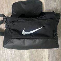 Nike Gym Bag New Without Tags Black/White 10x15 Nike Gym Bag, Nike Bags, Duffel Bags, Nike Black, Duffel Bag, Men's Nike, Black Nikes, Nike Men, Gym Bag