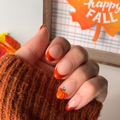 Get ready for spooky season with these Halloween nail designs that will level up your costume game! From classic jack-o'-lanterns to creepy cobwebs, this tutorial will show you how to create the perfect manicure for the scariest night of the year. Whether you're a beginner or a nail art pro, these designs are sure to impress at any Halloween party. Neutral Design Nails, Fall Nails French, Pumpkin Nail, Cozy Weather, Season Nails, Kutek Disney, Pumpkin Nails, Cute Simple Nails