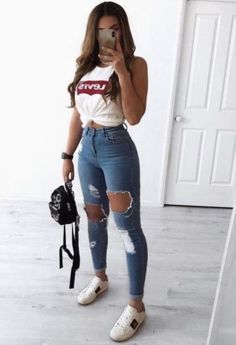 Teenage Outfits, Trendy Jeans, Outfit Jeans, Teenager Outfits, Cute Summer Outfits, Outfit Goals, Outfits Casual, Teen Fashion Outfits, Outfits Casuales