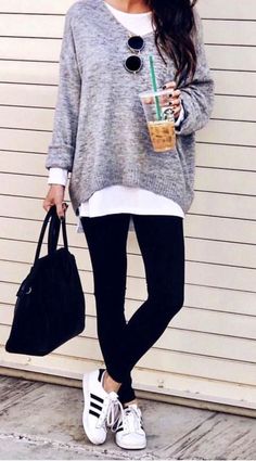 f337d999d9ad116a7b4f3d409fcc6480desc37942390ri Leggings Outfit Winter, Womens Grey Sweater, Look Legging, Looks Jeans, Boho Mode, Black Leggings Outfit, Outfits Modest, Office Casual Outfit, Cute Spring Outfits