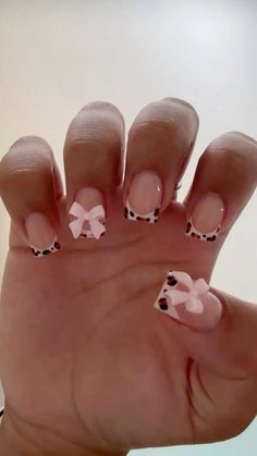 Gel Nail Inspo No Acrylic, Cute Nails Really Short, Short Square Acrylic Nails Charms, Nail Ideas No Design, Nail Inspo For Kids Short, Nails On Small Hands, Cute Shorties Nails, Easy Nail Sets, Chita Print Nails