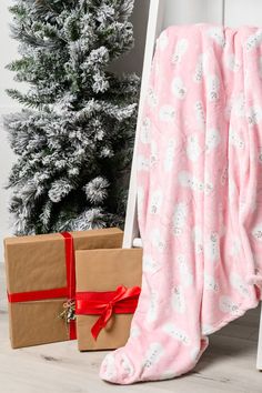 Holiday Fleece Blanket in Pink Snowman – Ever Joy Dolly Christmas, Pink Snowman, Holly Dolly, Short Maxi Dress, Vest Blouse, Fleece Blankets, Belt Purse, Holiday Prints