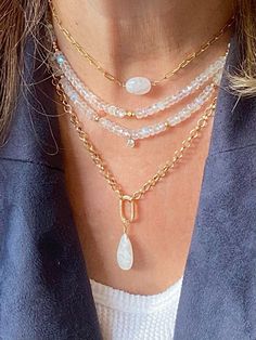 Rainbow moonstone. Layering. Classic. Neutrals. Neckmess. Neckstack. Necklace. Beaded necklace. Gift ideas. Moonstone Bead Necklace, Large Bead Necklace, Moonstone Beads, Moonstone Necklace, Drop Beads, Small Pendant, Rainbow Moonstone, Spacer Beads, Gemstone Necklace