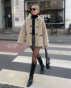 Dressy Outfit Ideas For Women, Winter Outfits Coats & Jackets, Winter Dress And Coat, Winter Outfit Styling, Elegant Winter Fashion, Outfits Winter 2024 Women, Winter Day Party Outfit, Day To Night Outfit Winter, Paris Day Outfit