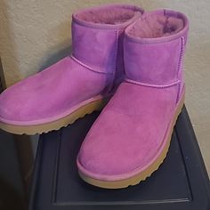 Ugg "Purple ". Georgous. Worn Once. Shoes Ugg, Womens Uggs, Winter Rain, Ugg Shoes, Ugg Boots, Color Purple, Rain Boots, Women Shoes, Boots