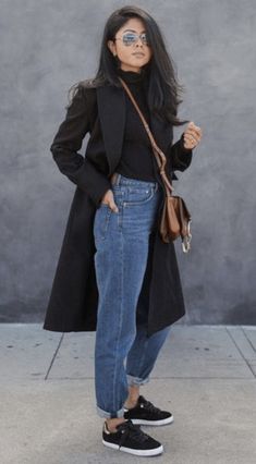 Black Mom Jeans Outfit, Mom Jeans Outfit Winter, Boyfriend Jeans Outfit, Mum Jeans, Look Boho Chic, Jeans Outfit Winter, Blue Jean Outfits