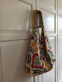 Цветочный Бохо Хобо мешок обратимый желтый мешок оригами | Etsy Bohemian Multicolor Reversible Bag, Bohemian Reversible Shoulder Bag, Bohemian Multicolor Canvas Bag For Everyday Use, Multicolor Bohemian Canvas Bag For Everyday, Bohemian Multicolor Canvas Bag For Everyday, Bohemian Reversible Hobo Bag For Daily Use, Bohemian Reversible Hobo Tote Bag, Bohemian Reversible Hobo Bag For Travel, Bohemian Reversible Cotton Bag