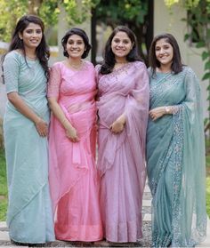 Bridesmaid Blouse Designs, Saree Ideas For Bridesmaids, Bridesmaid In Saree, Sarees For Bridesmaids, Net Sarees Party Wear, Baptism Saree, Saree For Bridesmaid, Party Wear Sarees Designer, Dress For Bride Sister