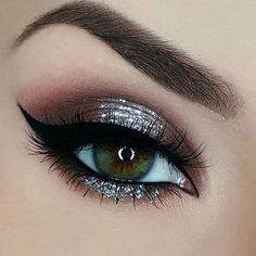 Looking for a liquid, gel or pencil eyeliner on the cheap? These drugstore brand picks get stellar reviews Silver Glitter Eye Makeup, Glitter Eyeliner Makeup, Silver Eye Makeup, Party Make-up, Prom Eye Makeup, Latest Makeup Trends, Make Up Inspiration