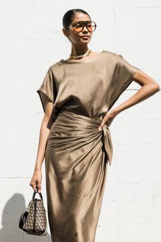 Square Top in Antique Gold – Peri.A Beige Silk Dress For Evening, Chic Silk Dress In Beige, Chic Silk Dress With Satin Finish, Formal Beige Silk Dress, Chic Silk Dress For Workwear, Chic Beige Silk Dress, Vintage Jewlery, Square Top, Style Inspiration Spring