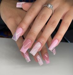 Cute Mid Nails, Blush Pink Nails Acrylic Coffin, Pink Base Acrylic Nails, Prettiest Nails, Acrylic Nails Nude, Glitter Nails Acrylic, Subtle Nails, French Tip Acrylic Nails, Blush Nails