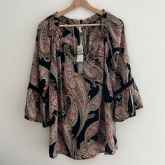 Spense Brand Floral Blouse Size L. It’s New With Tags. Runs Quite Large Printed 3/4 Sleeve Blouse For Fall, Printed 3/4 Sleeve Blouse, Elegant Long Sleeve Printed Tunic, Patterned Printed Blouse With 3/4 Sleeves, Summer Patterned Blouse With 3/4 Sleeves, Vacation Printed Blouse With 3/4 Sleeves, Casual Patterned Blouse With 3/4 Sleeves, Black Bohemian Blouse With 3/4 Sleeves, Patterned Blouse With 3/4 Sleeves