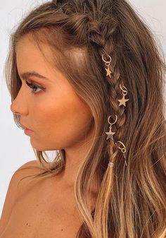 Fest Outfits, Long Box Braids, Braided Hairstyle, Festival Hair, Brown Blonde Hair, Hair Rings, Trending Hairstyles, Box Braids Hairstyles, Gold Hair