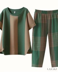 Lasaky - Contemporary Plaid Two-Piece Pant Set with Comfortable Relaxed Fit Top Green Relaxed Fit Comfortable Sets, Green Comfortable Relaxed Fit Sets, Green Comfortable Sets With Relaxed Fit, Casual Green Sets With Pockets, Casual Khaki Cotton Sets, Casual Khaki Sets For Fall, Casual Short Sleeve Sets For Fall, Casual Brown Relaxed Fit Set, Casual Brown Stretch Sets