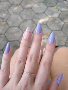 Purple Light Nails, Nail Idea Purple, Cute Acrylic Nails Purple, Light Purple Nails Almond, Solid Colour Nail Ideas, Simple Purple Nail Designs, Nails Roxo, Nails Inspiration Purple, Nails Purple Design