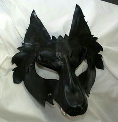 Big Bad Wolf Costume, Black Jackal, Wolf Halloween Costume, Diy Fantasia, Leather Cosplay, Wolf Black, Wolf Costume, Wolf Mask, Cosplay Mask