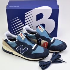 New With Box New Balance 996 Shoes Men's Size 11,5 Style U996tb Colorway Blue/White In 1988, New Balance Launched The 996, A Hybrid-Style Athletic Shoe Apt For Walks/Runs As Well As Use In The Gym. In The Years Since Its Release, The 996 Has Become A Cult Classic Among Creatures Of Comfort For Its Versatility And Various Style Applications As It Was Regularly Featured In Seasonal Lifestyle Capsules. Now, For Its 35th Anniversary, The 996 Is Primed For A Reintroduction Under The Made In Usa Collection, Delivered In Choice Colors, Materials, And Details We’ve Come To Associate With The Teddy Santis-Led Umbrella. Offered In The Signature “Nb Navy” Shade, This 996 Features A Hairy Suede New Balance Shoes Men, New Balance 410, Teddy Santis, Usa Socks, New Balance 996, Black Casual Shoes, New Balance Style, Workout Sneakers, Creatures Of Comfort