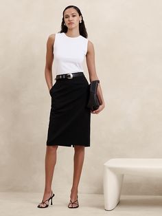 Siena Wool Pencil Skirt | Banana Republic Banker Outfits, Office Fits, Work Skirt, Color Blocking Outfits, Pencil Skirt Outfits, Corporate Outfits, Wool Pencil Skirt, Work Skirts, Animal Farm