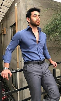 Formal Dresses For Men, Stylish Mens Suits, Stylish Shirts Men, Army Images, Mens Smart Casual Outfits, Shirt Outfit Men, Formal Men Outfit, Classy Outfits Men