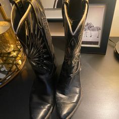 Vintage Cowgirl Boots. 61/2 C Would Fit A 7 Rare Find Vintage Cowgirl, Cowgirl Boots, Vintage Shoes, Shoes Heels Boots, Cowboy Boots, Shoes Women Heels, Heeled Boots, Cowboy, Shoes Heels