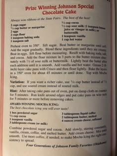 an open book with instructions on how to bake chocolate cake in english and spanish