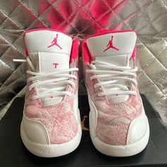 White\Artic Punch Hyper Pink Jordan’s Worn Once Brand New No Scratches Or Tears In Great Condition Size 12c Pink Sneakers With White Laces For Spring, Cute Pink Sneakers For Sports, Pink Sneakers For Spring, Cute White Sneakers For Sports, Cute White Sports Sneakers, Jordan Pink, Pink Jordans, Kids Jordans, Walker Boots