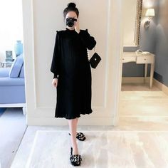 Measurement In CM Size Chest Length Shoulder Sleeve M 88 107 37 52 L 92 108 38 53 XL 96 109 39 54 XXL 100 110 40 55 Measurement In Inch Size Chest Length Shoulder Sleeve M 34.6 42.1 14.6 20.5 L 36.2 42.5 15.0 20.9 XL 37.8 42.9 15.4 21.3 XXL 39.4 43.3 15.7 21.7 [xlmodel]-[photo]-[0000] Elegant Black Long Sleeve Maternity Dress, Elegant Fall Party Maternity Dress, Chic Long Sleeve Chiffon Dress For Work, Black Long Sleeve Maternity Dress For Spring, Elegant Long Sleeve Flowy Maternity Dress, Elegant Maternity Winter Dresses, Elegant Maternity Dresses For Winter, Chic Long Sleeve Maternity Midi Dress, Chic Long Sleeve Maternity Dress For Fall