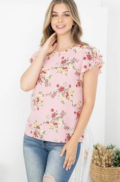 Pink rose blouse Trendy Caps, Pink Floral Top, Perfect Leggings, Clothing Summer, Summer Blouses, Top For Women, Floral Print Shorts, Women Shirt, Summer Floral