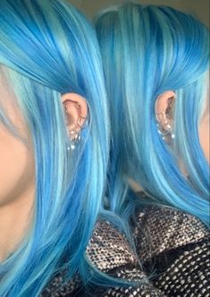 Colored Hair For Light Skin, Tri Color Hair Highlights Brunettes, Mixed Purple Hair, Light Blue And Black Hair, Pink Under Hair, Highlight Hair, Turquoise Hair, Tips Hair, Physical Appearance