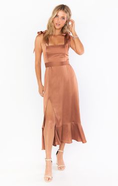 Claire Midi Dress ~ Emerald Chiffon – Show Me Your Mumu Copper Bridesmaid Dresses, Tan Bridesmaid Dresses, Burnt Orange Bridesmaid Dresses, Casual Bridesmaid Dresses, Rust Bridesmaid Dress, Neutral Bridesmaid Dresses, Orange Bridesmaid Dresses, Bridal Party Gowns, Maternity Bridesmaid Dresses