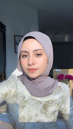 Make Up Wisuda Hijab, Make Up Hijab, Hijabi Makeup, Makeup Hijab, Simple Hijab, Hijab Look