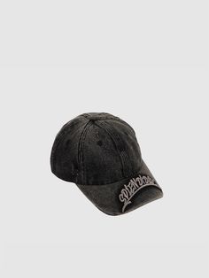 a black baseball cap with the word san francisco printed on it