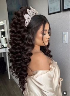 Hairstyles Quinceanera, Half Updo Hairstyles, Gorgeous Birthday, Birthday Hairstyles, Hair Mistakes, Gorgeous Hairstyles