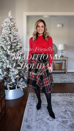 Holiday 2024 Outfit Ideas, Classy Casual Christmas Outfits, Winter Fine Dining Outfits, Christmas College Party Outfit, Christmas Outfits For Women Holiday, Christmas Skirts Outfit, Biltmore Christmas Outfit, Christmas Fashion 2024, California Christmas Outfit