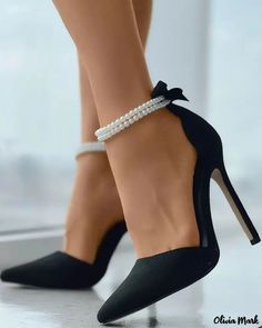 Black Heels With Pearl Strap, Closed Toe Prom Heels, 1 Inch Heels Shoes, 6 Inch Heels Stilettos, Black High Heels Classy, Black Pearl Heels, Black Heels With Pearls, Prom Heels Closed Toe, Black High Heels For Prom