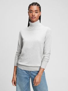 Casual Gray Funnel Neck Sweater, Fitted Gray Turtleneck Sweater, Cozy Gray Funnel Neck Sweater, Gray Long Sleeve Turtleneck, Gray Fine Knit Turtleneck Sweater, Light Summer, Soft Knits, Turtleneck Sweater, Fancy Dresses