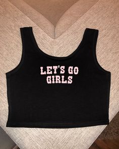 Super cute let's go girls western crop top perfect for yourself or for a cute gift ! **DISCLAIMER these tops run a bit small so please size up if in doubt ** Valentine Basket, Halloween Crop Top, Woman Streetwear, Girlfriend Shirts, Y2k Crop Top, Romeo Santos, Girls Crop Tops, Summer Streetwear, Bride Shirts