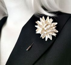 Ivory Leather Dahlia Men's Lapel Pin - Color -  Ivory .  Made of genuine leather. Main flower diameter is 5 cm / 2'' (without leaves). This item is made to order. Standard International Delivery from Latvia (Europe) via Latvijas Pasts to the U.S. usually takes about  10 - 20 business days. Thanks for looking! Elegant Formal Brooches With Handmade Flowers, Elegant Cream Brooches For Formal Occasions, Elegant White Lapel Pin For Wedding, Classic White Brooches For Formal Occasion, Classic White Brooch For Formal Occasions, White Flower Lapel Pin For Formal Occasions, Classic White Lapel Pin For Formal Occasions, Elegant White Wedding Brooches, Elegant White Flower Lapel Pin