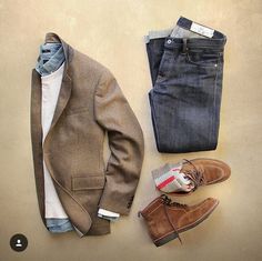 J Crew Boots, Blazer Men, Outfit Grid, Smart Casual Outfit, Instagram Outfits, Sports Blazer, Gentleman Style, Beige Sweater, Mens Casual Outfits