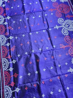 Kutchwork Pure Silk Hand Embroidery Blue Saree - Etsy Kantha Work Sarees, Kasuti Embroidery, Kantha Sarees, Blue Silk Saree, Embroidery Blue, Kutch Work, Persian Blue, Western Homes, Kantha Work